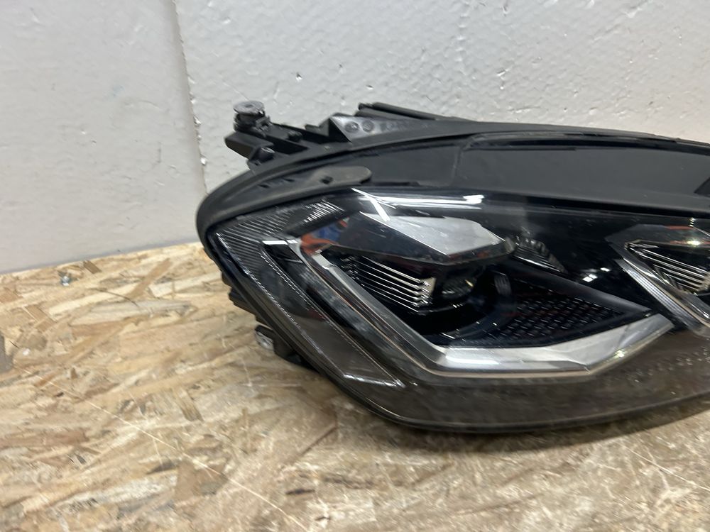 Far faruri VW Golf 7 Facelift full led 2016-2019 dreapta