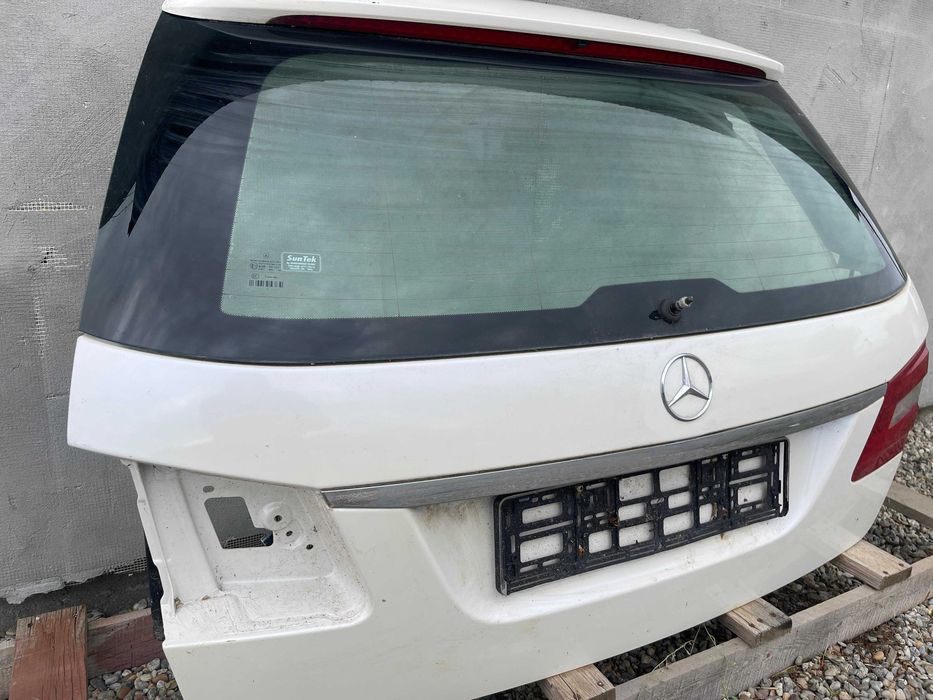 Haion / Hayon / Portbagaj E class break S212 cu luneta / 2009-2016