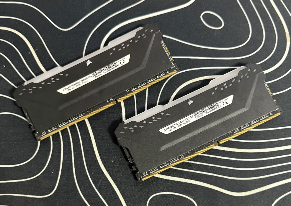 Продам Corsair Vengeance Pro RGB 16gb