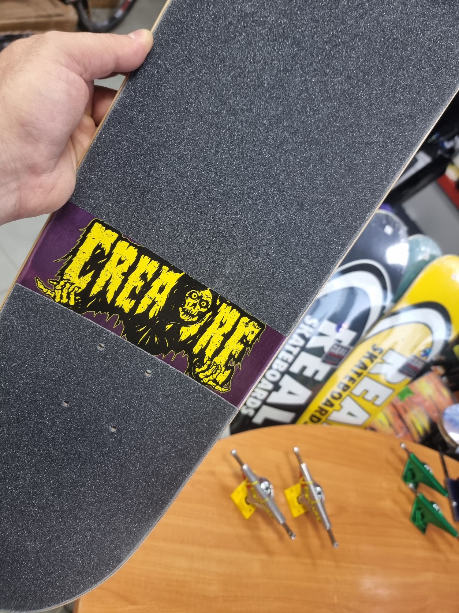 Професионален скейтборд creature 7.75