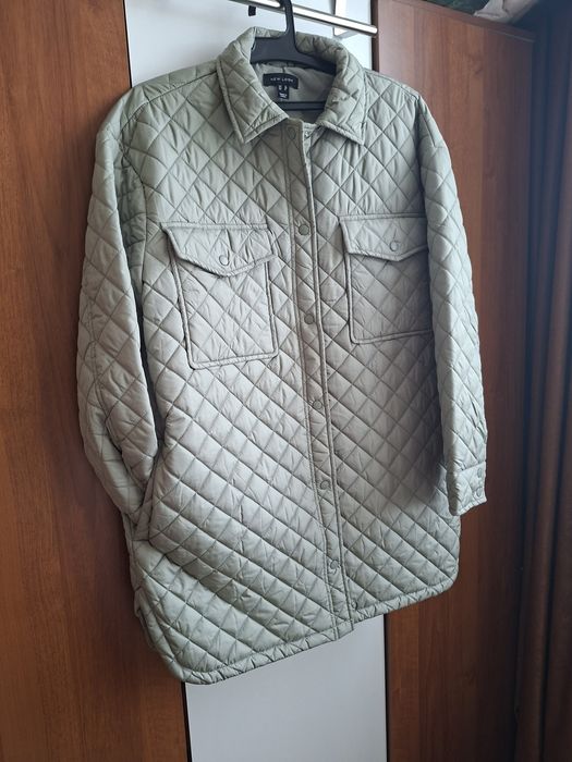 Капитонирано яке New look