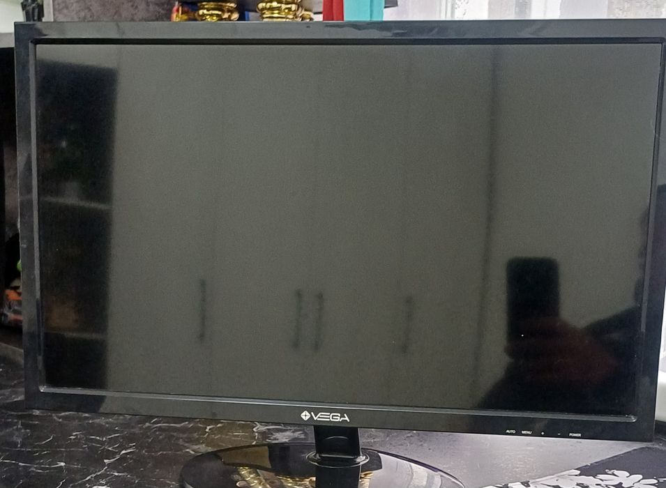Продам монитор ,
