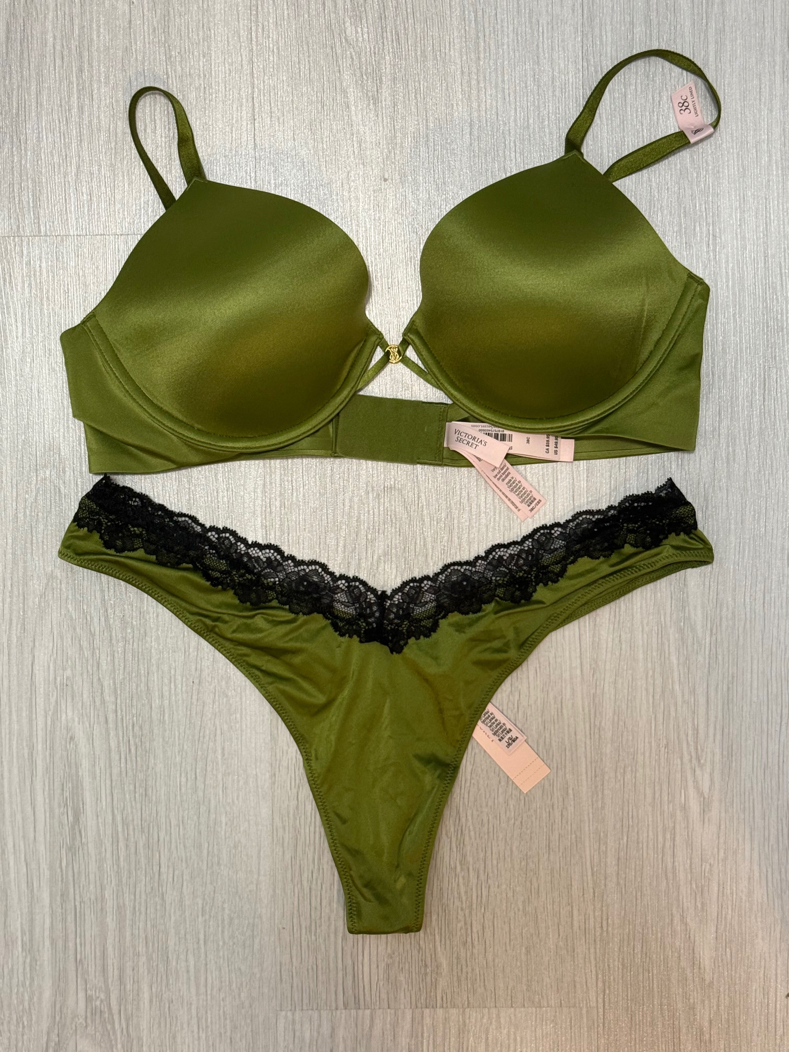 Комплект дамско бельо Victoria‘s Secret