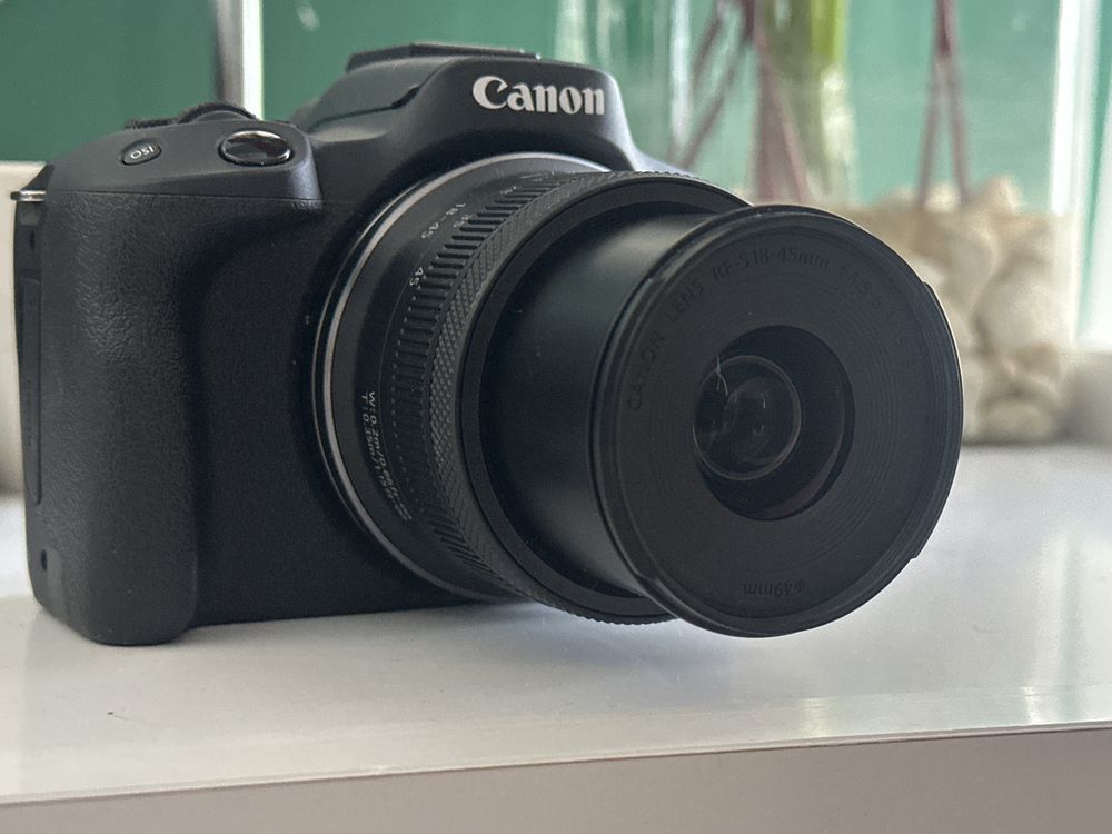 Безогледален фотоапарат CANON EOS R50  +RF-S18-45 24.2 MPx, WI-FI
