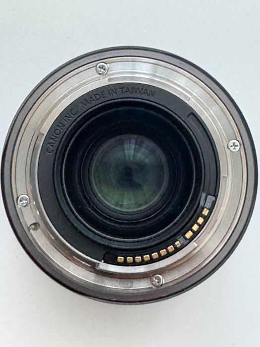 Canon RF 35mm F1.8 Macro IS STM Obiectiv Foto Mirrorless
