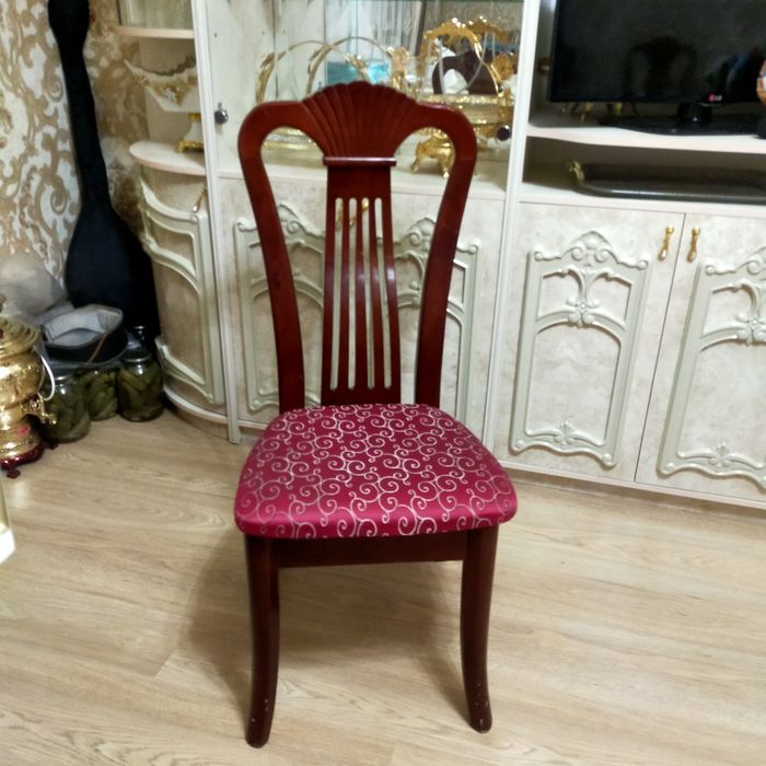 Стулья  6 шт  деревянные