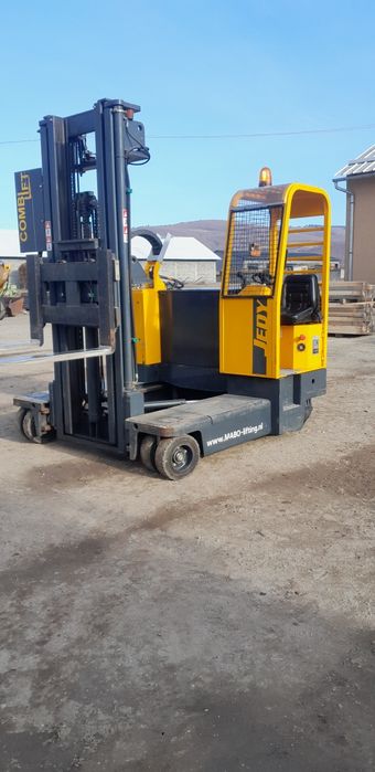 Vând Stivuitor electric 4 direcți Combi Lift