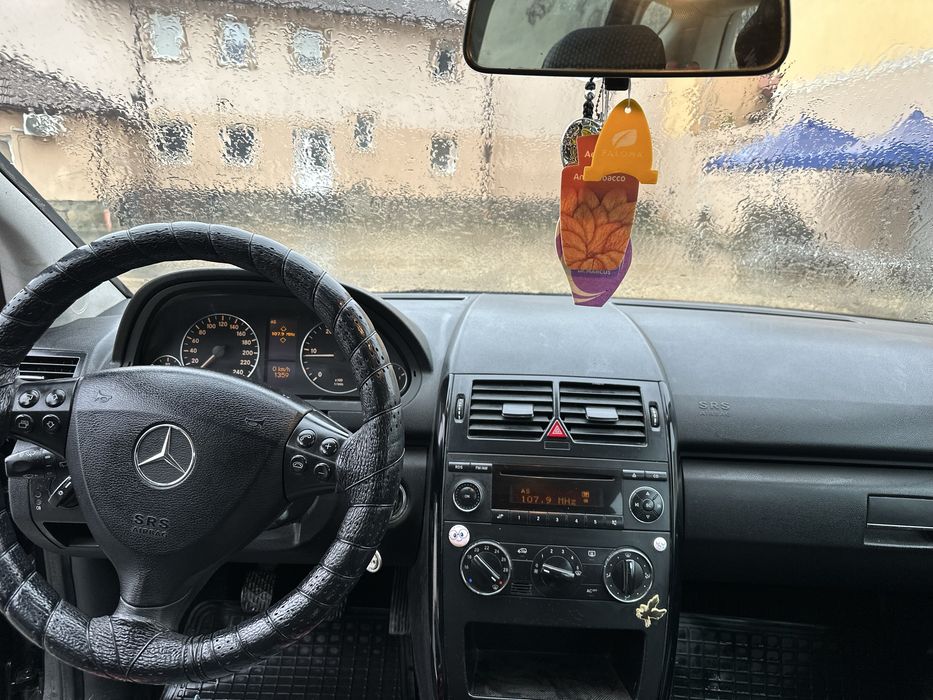 Vând Mercedes A Class