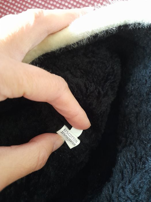 Caciula groasa blana sintetica 58