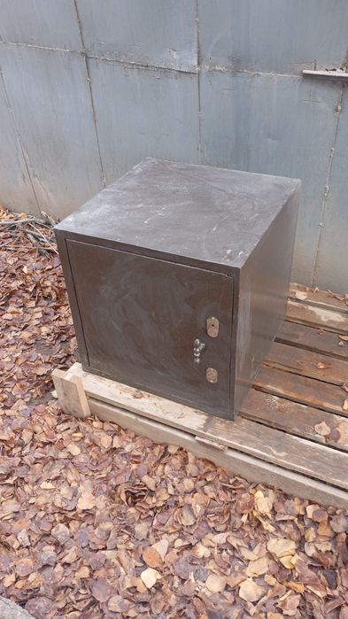 Продам сейф тяжёлый