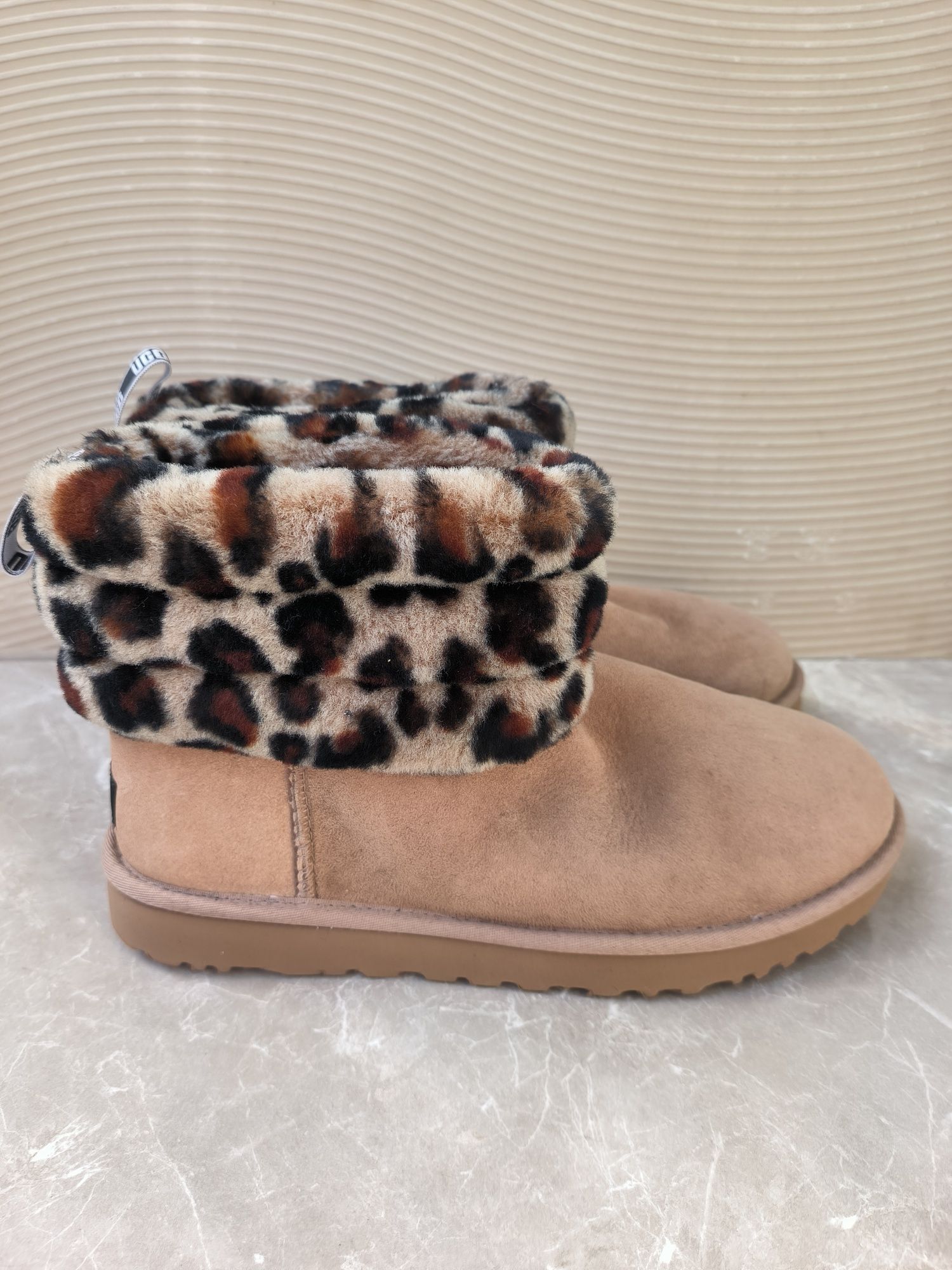 Дамски ботуши UGG номер 42
