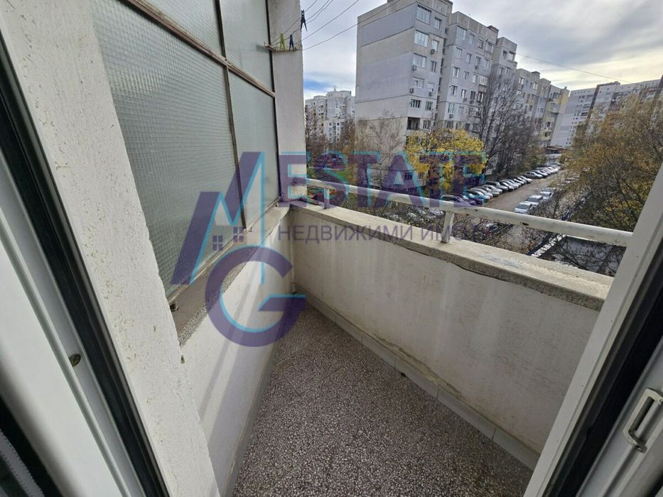 Тристаен апартамент под наем