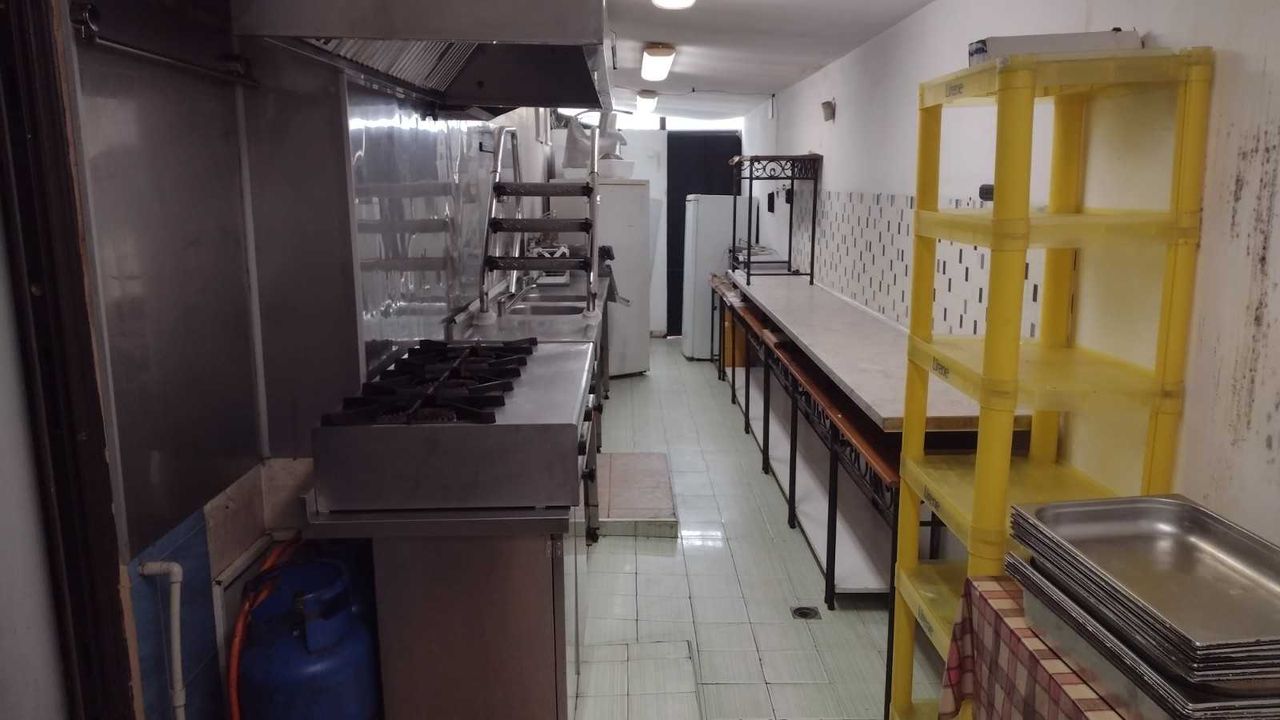 Дава се под наем Заведение в к.к. Слънчев бряг - 150 кв.м за 2550 € - Снимка #4