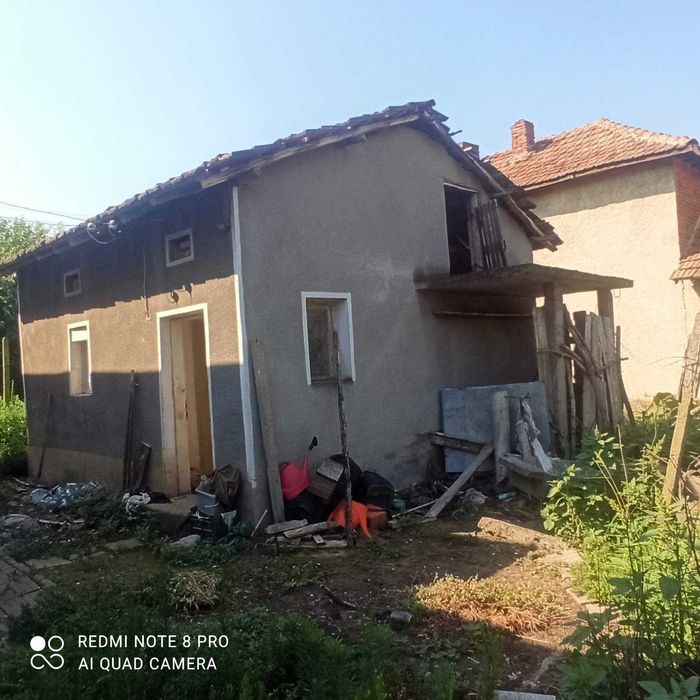 Продава КЪЩА    
област Плевен, с. Ореховица