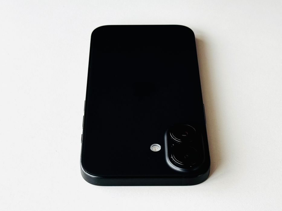 Iphone 16 128GB Black Гаранция 6 месеца