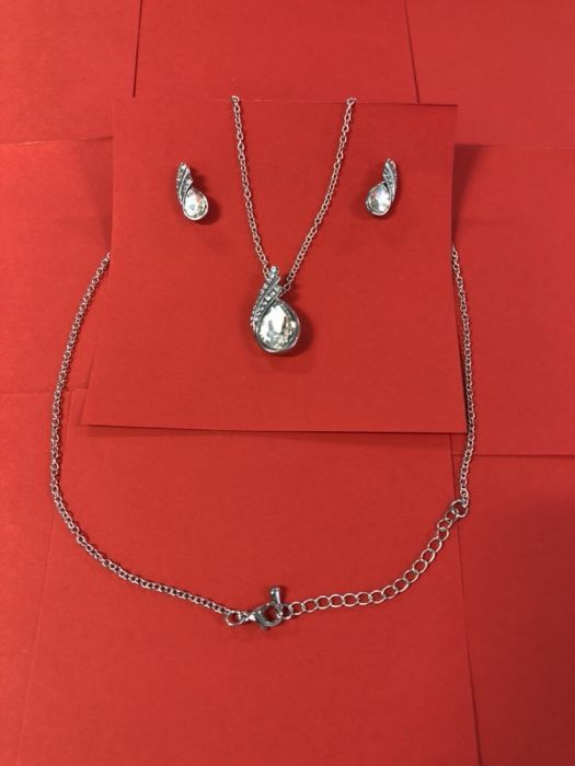 Комплект бижута - колие и обици