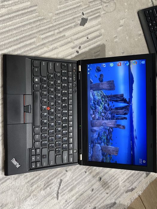 Ноутбук Thinkpad x230 (с докстанцией)