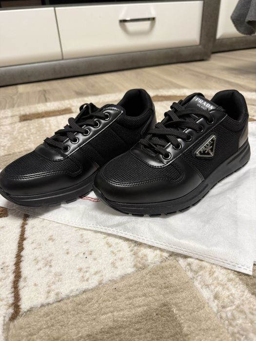 De vanzare Adidasi Prada