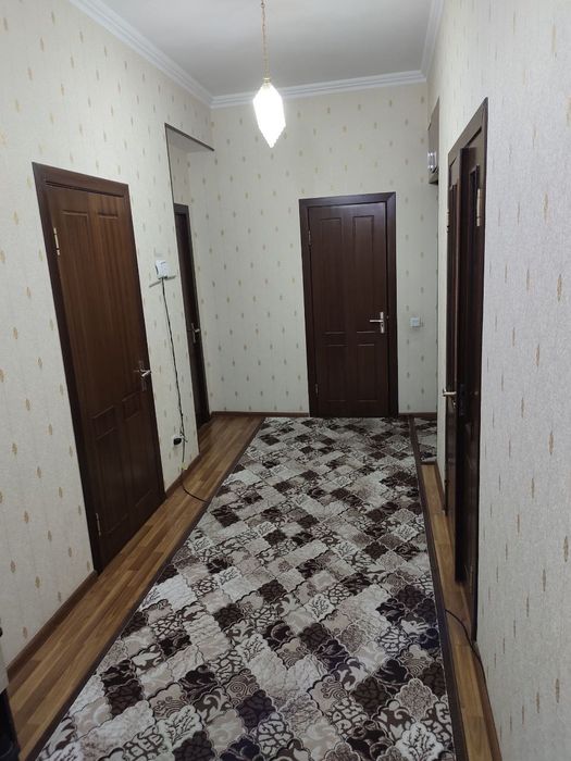 Uy sotiladi 3 xona 92m²