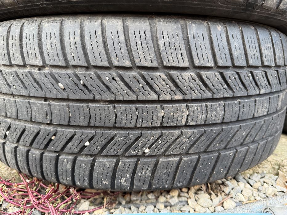 Continental 235/45/18 m+s