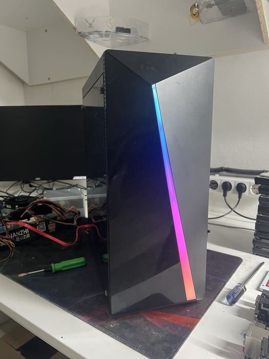 Корпус AeroCool Shard Black в хорошем состоянии