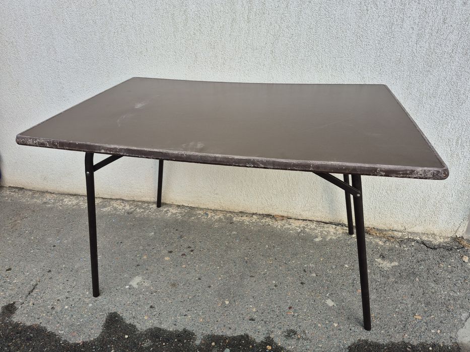 Vând masa pliabila ideala pentru,terasă(balcon) sau picnic
