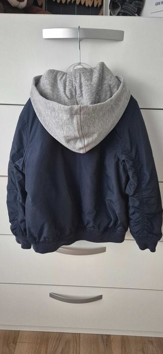 Яке с качулка HM