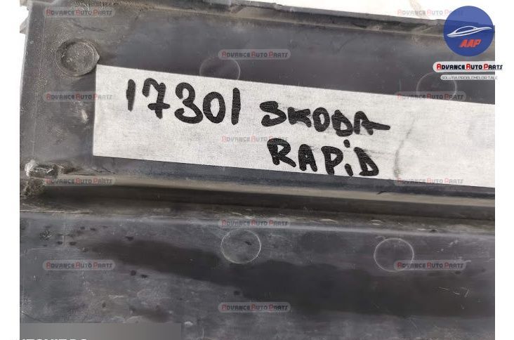 Шкода Рапид / Skoda Rapid 1 [Оригинална лява решетка на проектора]