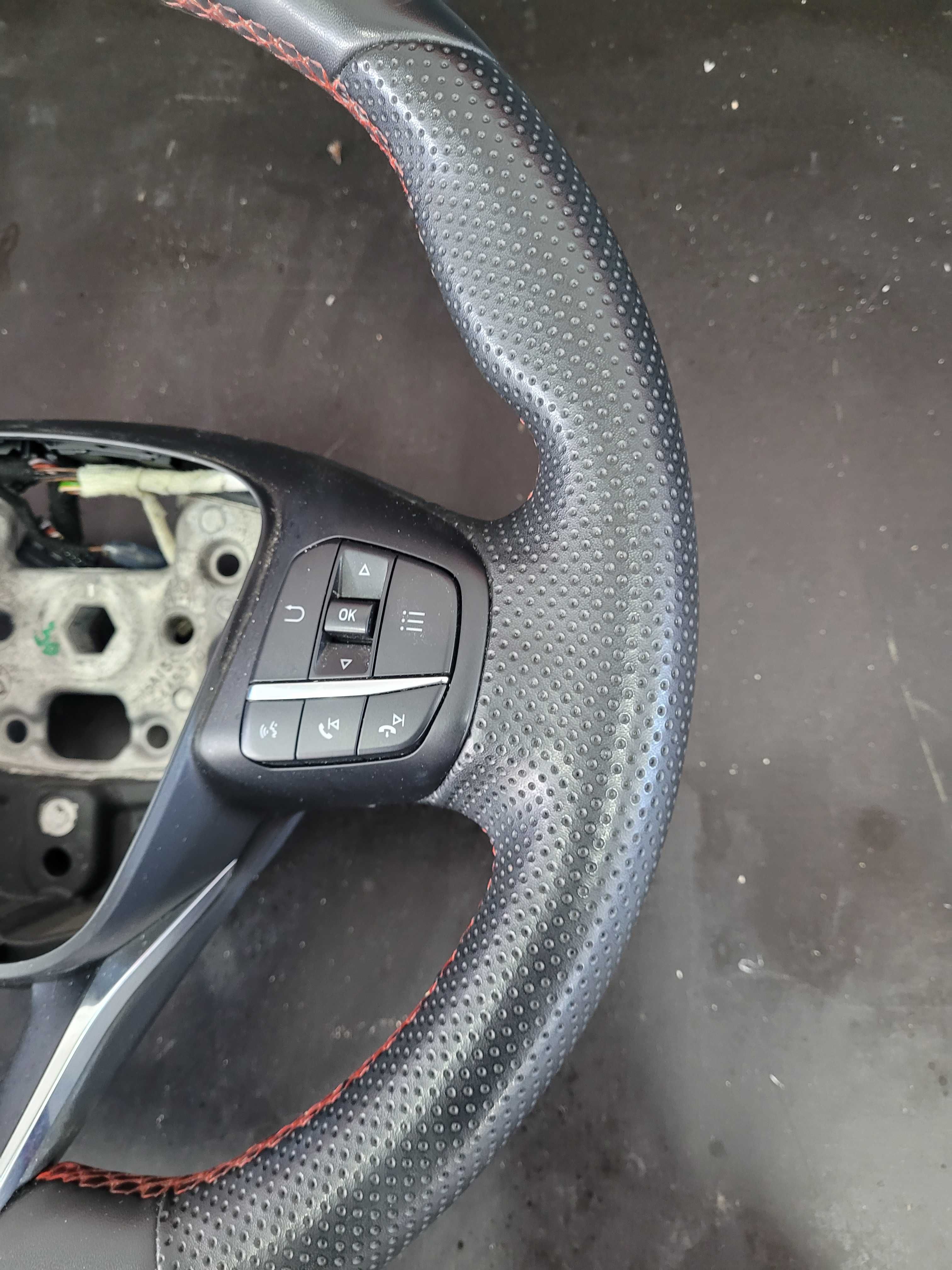 Volan piele comenzi Ford Puma ST Line