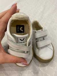 Бебешки обувки Veja