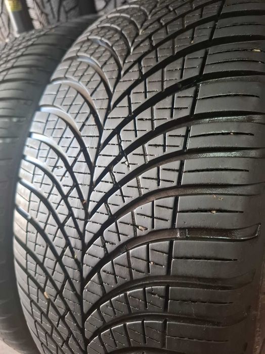 2 Всесезонни гуми Goodyear 225/45/17 ДОТ23 (безплатно поставяне)
