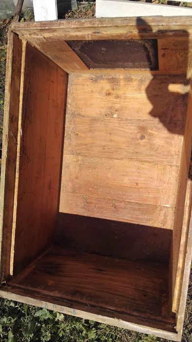 Lăzi și rame apicultura