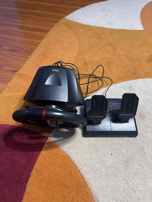 Ps3 cu volan și pedale cu 5 jocuri