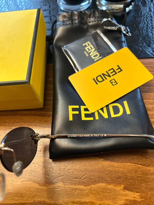 Слънчеви очила fendi
