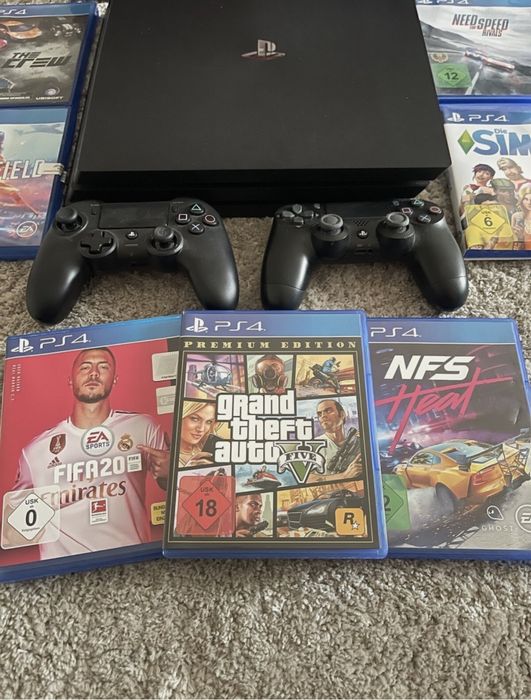 Ps4 Pro 1TB 2 manete