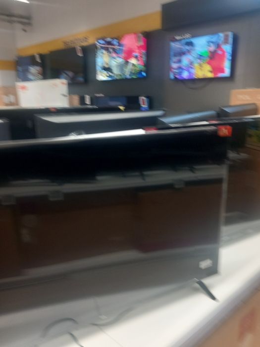 Vând plasme tv noi diferite diagonale