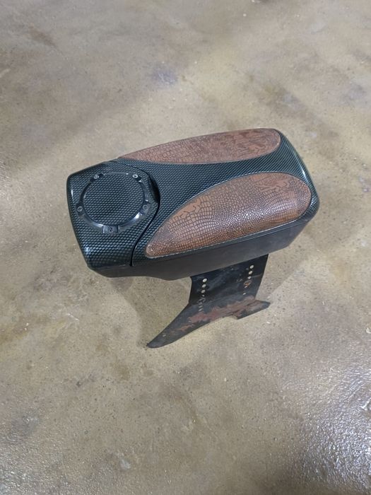 Продам подлокотник