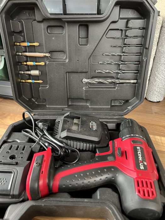 Bormasina pe acumulator Steinhaus