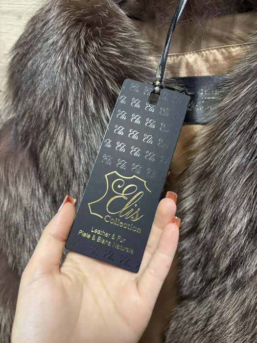 Haina de blană nepurtata