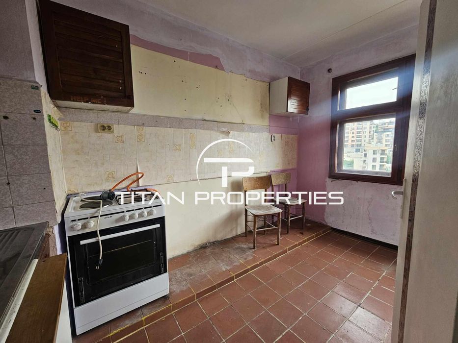 Дава се под наем Двустаен апартамент в Варна, Възраждане 3 - 58 кв.м за 280 € - Снимка #2