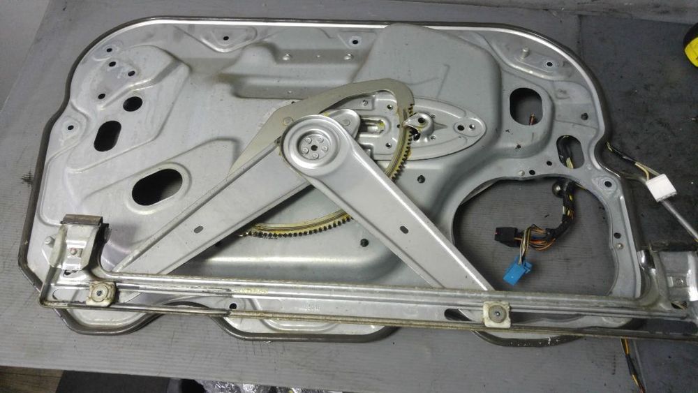 macara dreapta fata ford c-max 2006-2010 3m51r203a28mt ⭐⭐⭐⭐⭐