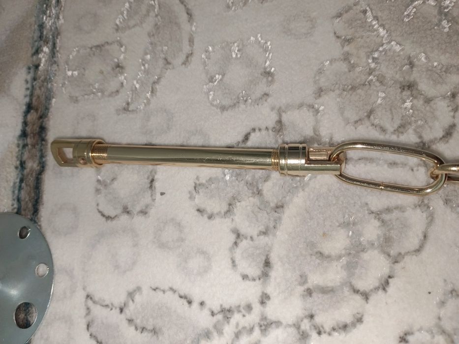 Срочно продам новый оригинал запчасти от люстры