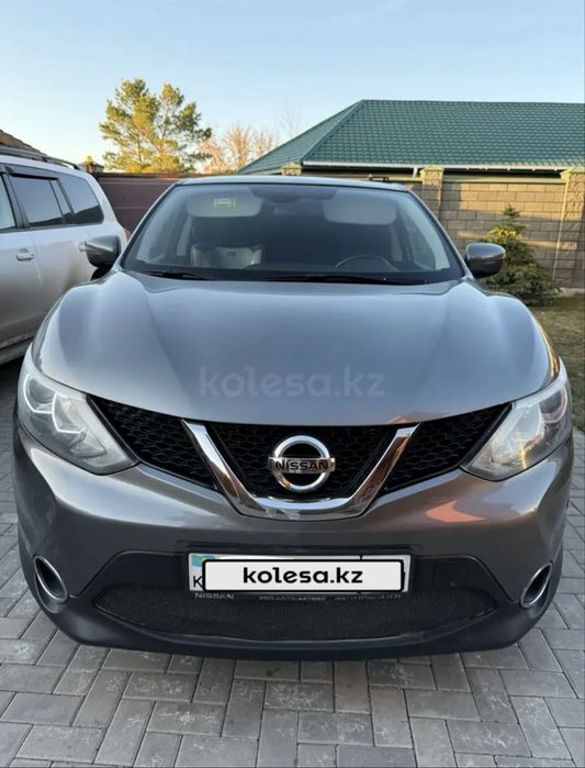 Продам машину Nissan
