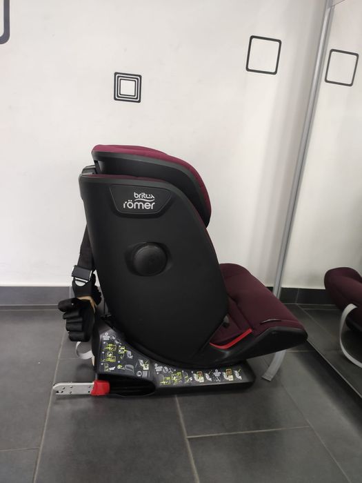 Scaun auto Britax Romer Advansafix IV R cu isofix pt copii intre9-36kg