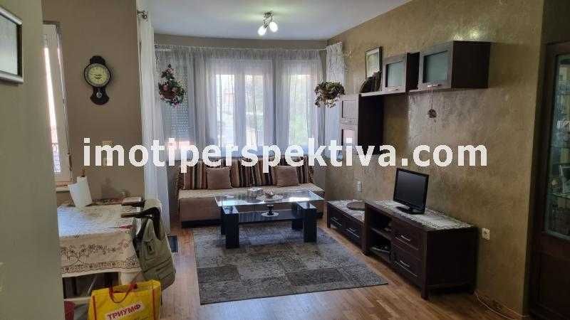 Продава се Тристаен апартамент в Пловдив, Център - 100 кв.м за 1900 €/кв.м - Снимка #1