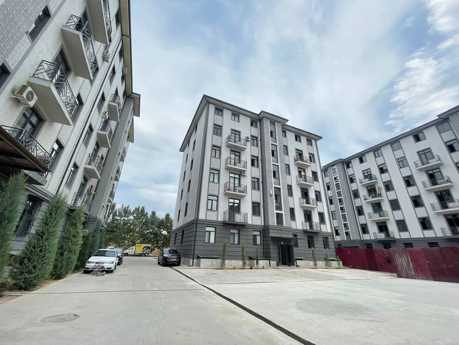 Срочно сотилади 2 хонали янги новастройка квартира. Юнусободга яқин