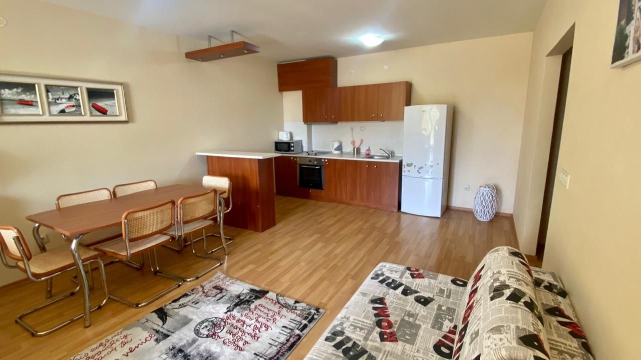Продава се Тристаен апартамент в к.к. Златни пясъци - 125 кв.м за 1040 €/кв.м - Снимка #1
