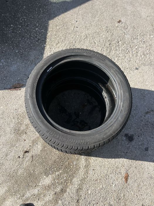 255/45/19 Brigestone с борд , dot 23 . Цена за двата броя .