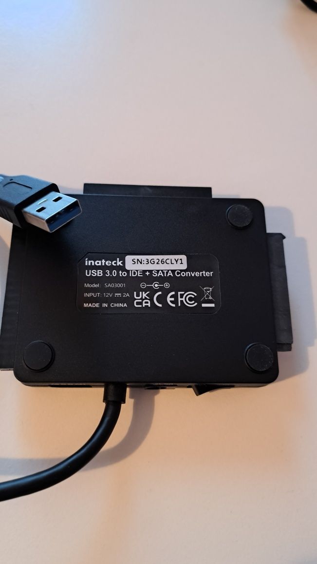 Adaptor universal USB la SATA/IDE