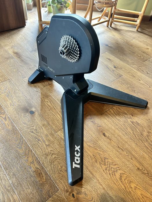 Vand home trainer TACX FLUX S SMART T2900S
